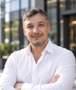 Mitrade Timur Konsky